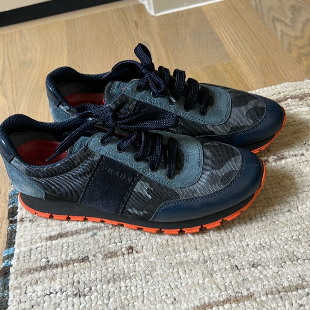 Prada sneaker women size 39